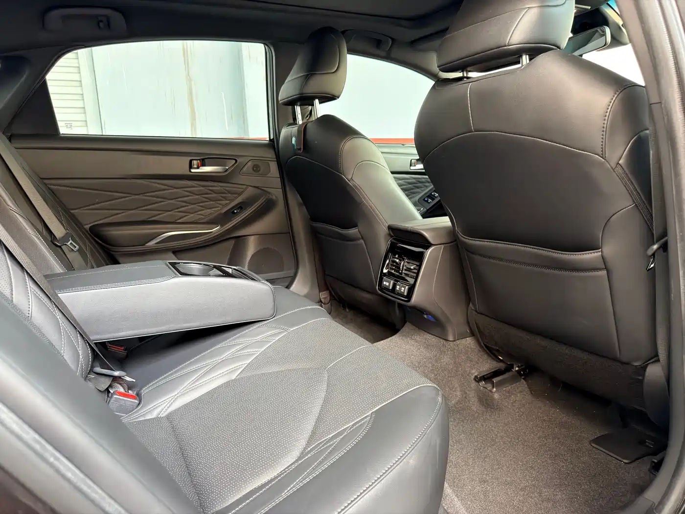 Toyota Avalon 2019 2.5L Touring Premium (China V) фото 6
