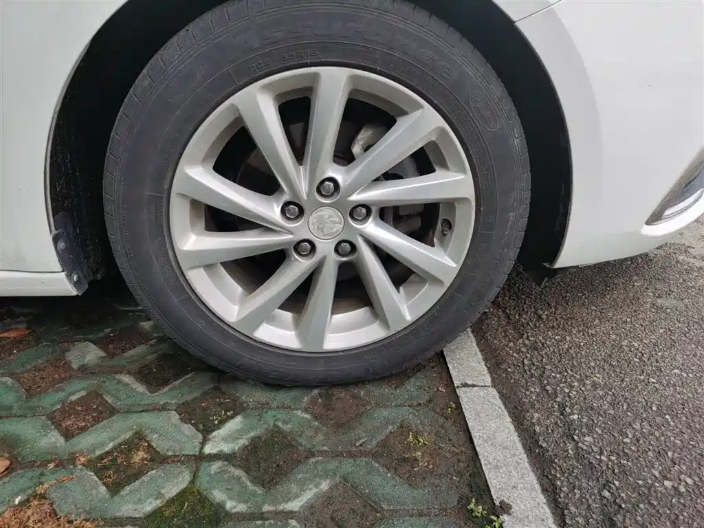 Buick Verano 2019 Sedan 15S Auto Leading фото 23