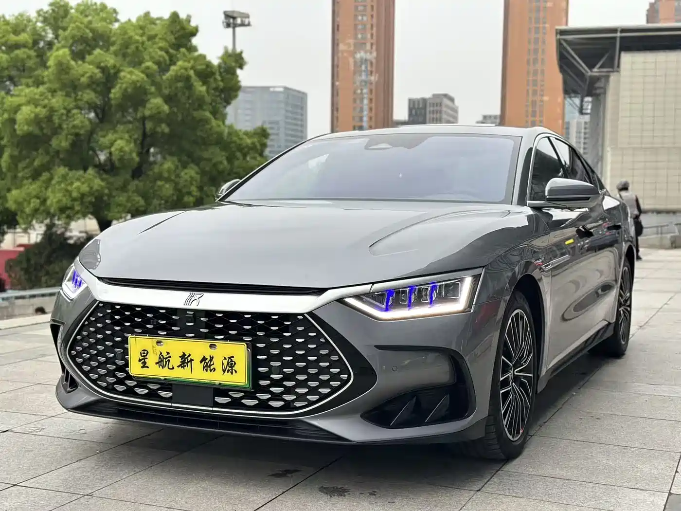 BYD Han 2022 DM-i 121KM Premium Edition