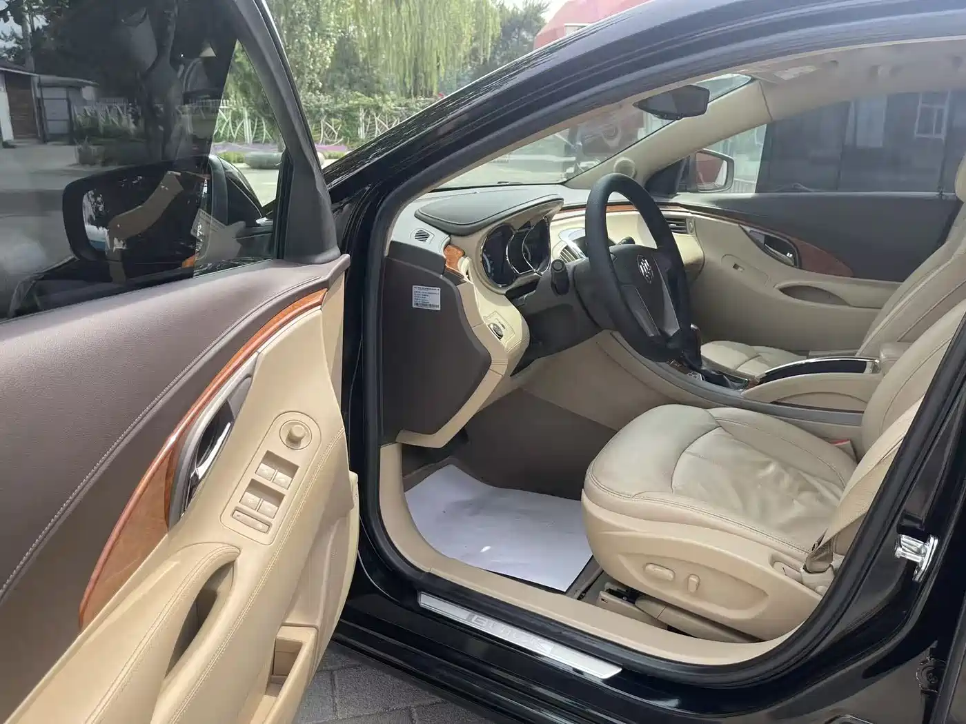 Buick LaCrosse 2011 2.4L SIDI Elegance Edition фото 9