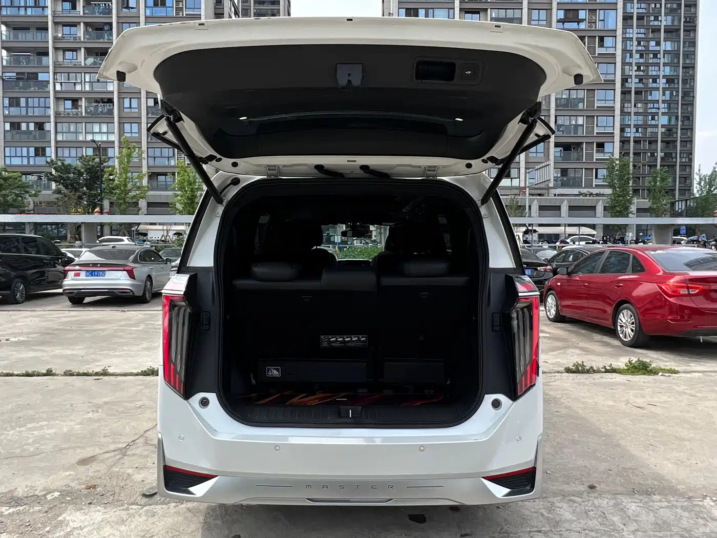 GAC Trumpchi Trumpchi M8 2023 Model Master Series 400T Ultimate Edition фото 25