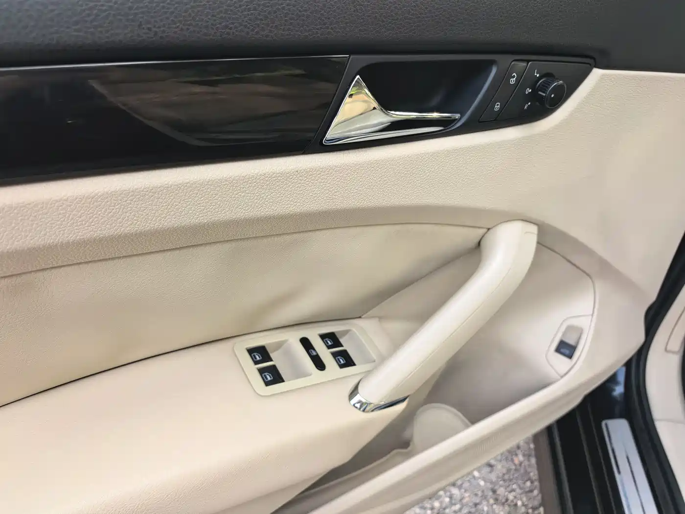 Volkswagen Passat 2013 1.8TSI DSG Government Procurement Edition фото 13