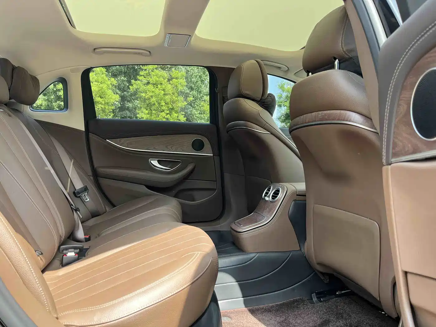 Mercedes-Benz E-Class 2021 Facelift E 260 L фото 10