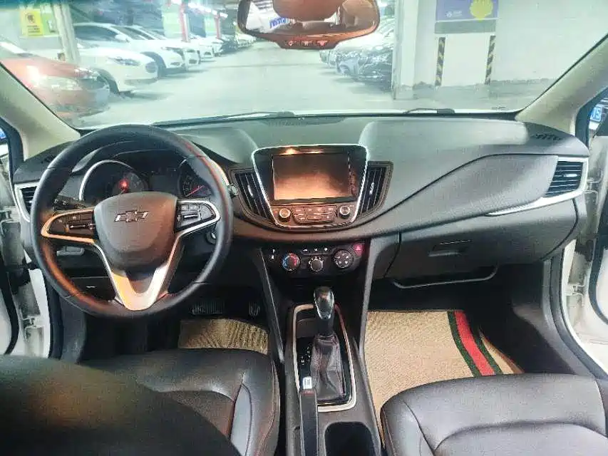 Chevrolet Monza 2019 Redline 320T DCT Joy Edition China VI фото 7