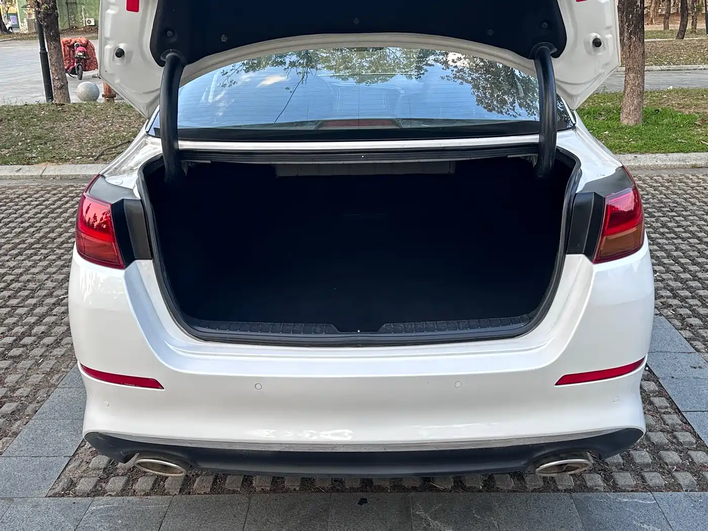 Kia K5 2015 2.0L Automatic GLS фото 11