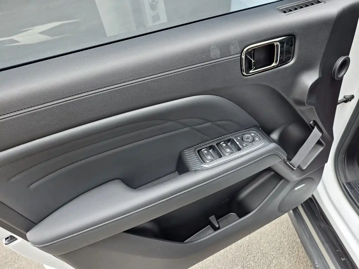 Haval Meng Long NEV 2024 Hi4 145 Cross-country Edition фото 19