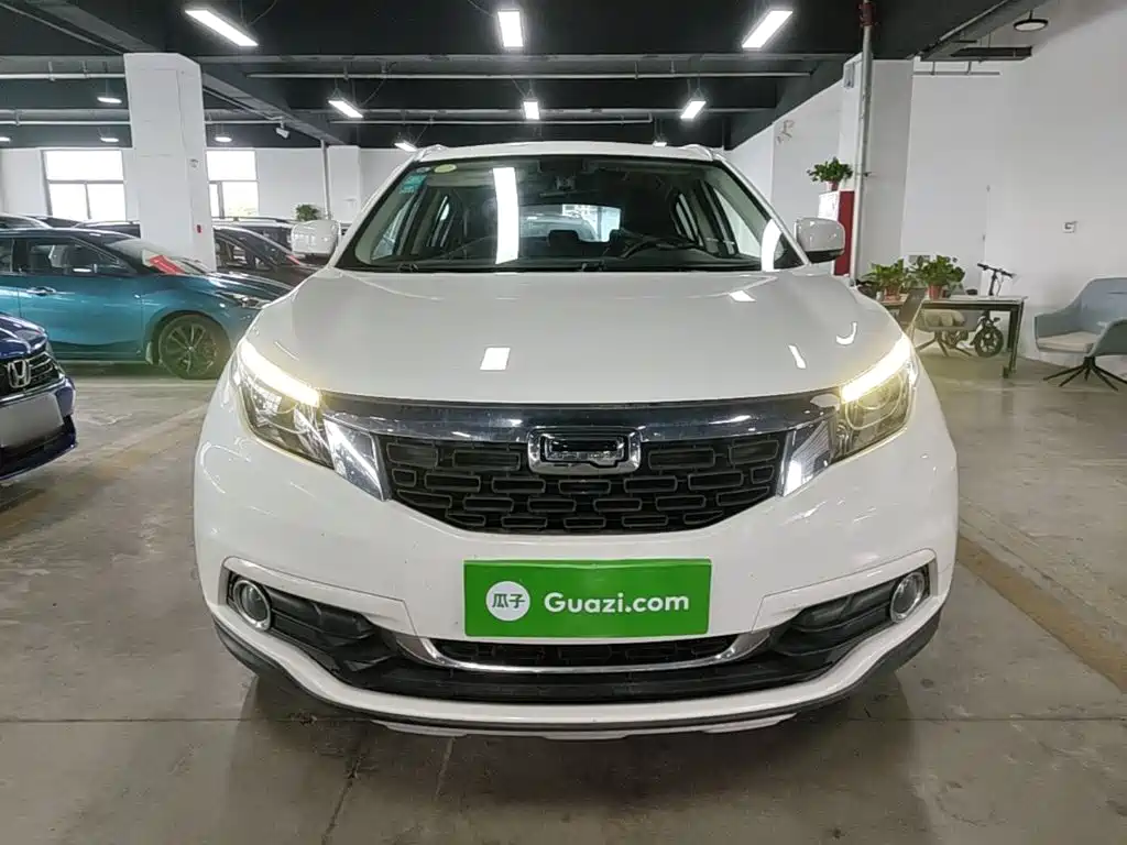 Qoros 5 2017 2017 1.6T Auto Premium