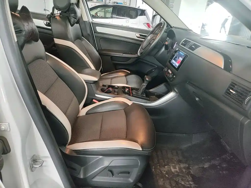 Qoros 5 2017 2017 1.6T Auto Premium