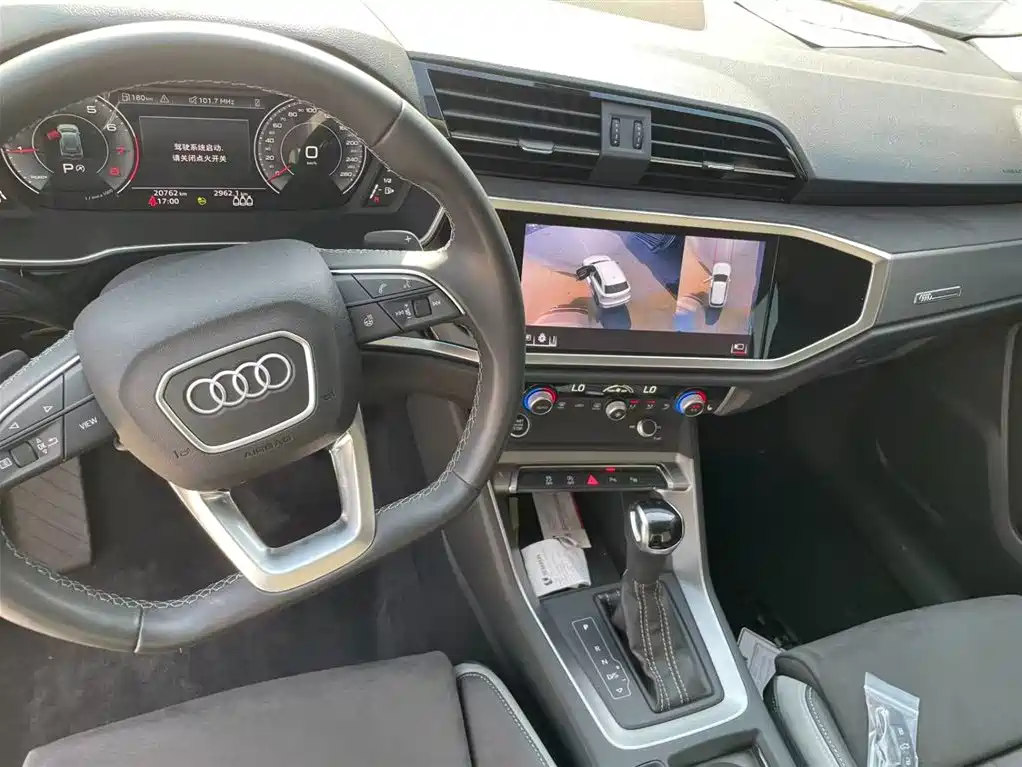 Audi Q3 2022 35 TFSI Fashion Dynamic фото 3