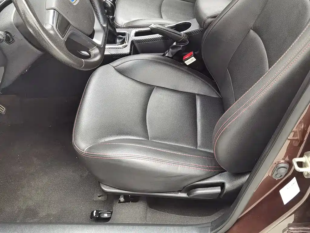 Фото 20 - Geely Vision