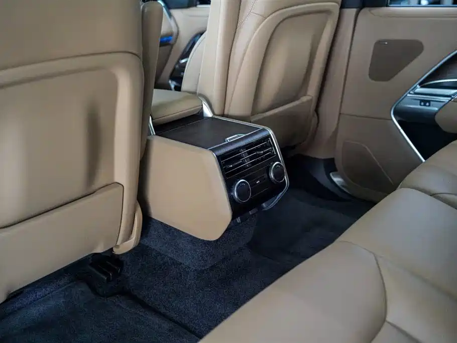 Land Rover Range Rover 2025 3.0 L6 400PS Flourishing Era Extended Wheelbase фото 15
