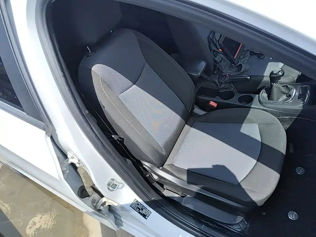 Chevrolet Cruze 2019 2018 Facelift 320 Manual Pioneer Edition