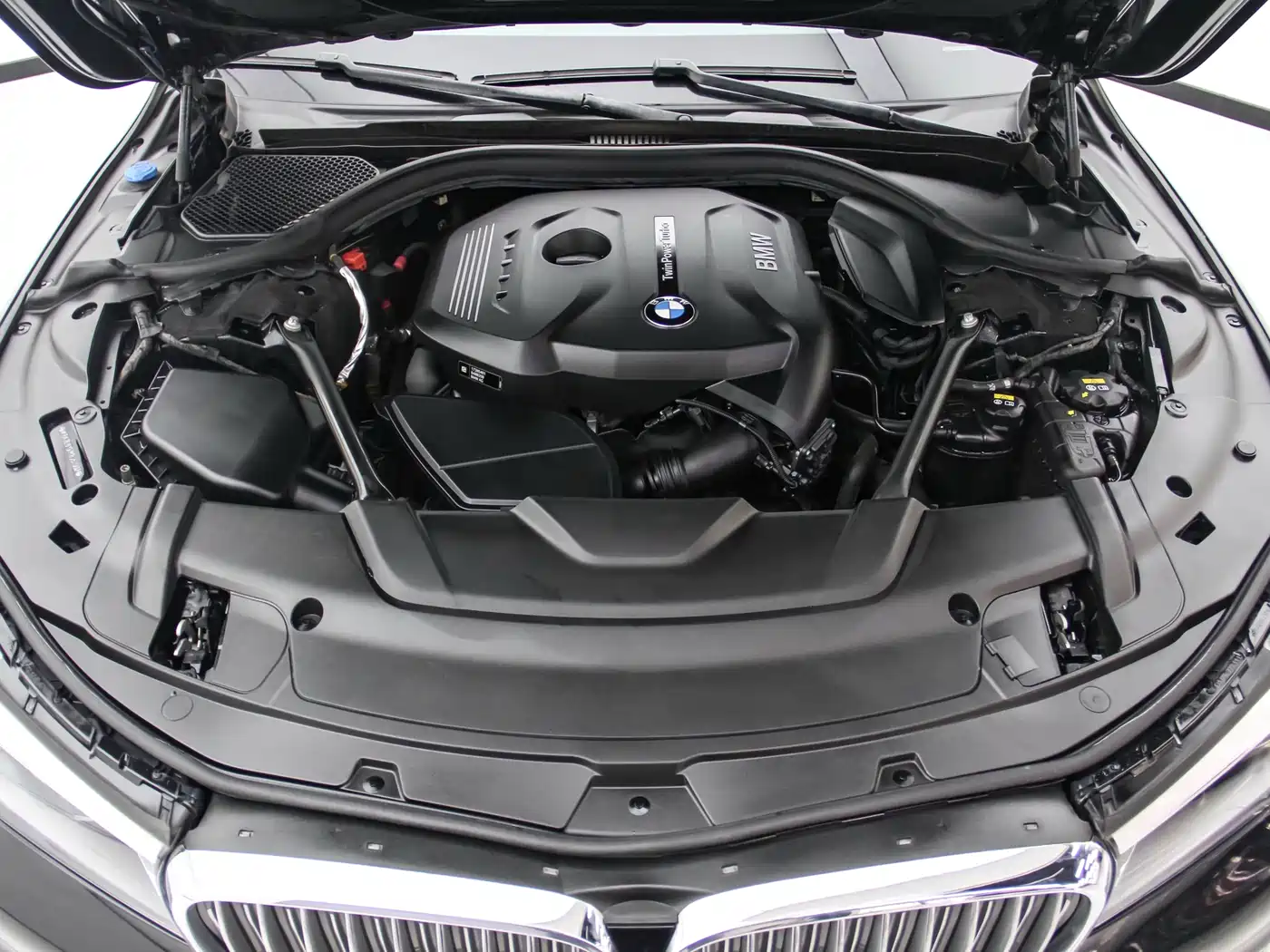 BMW 7 Series 2018 730Li Leading Type Excellence Package фото 17