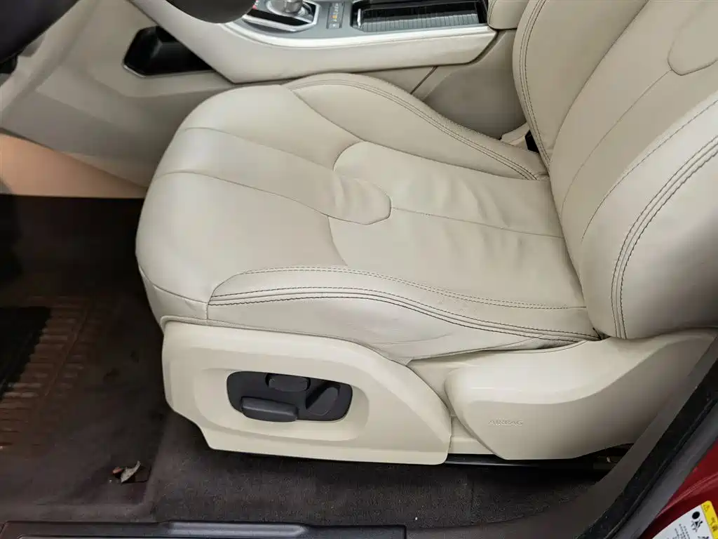 Land Rover Range Rover Evoque (Import) 2012 2.0T 5-door Premium Edition фото 20