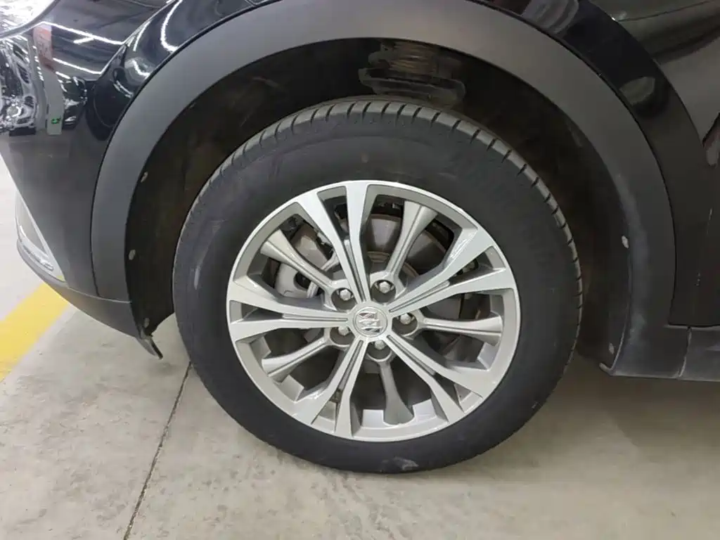 Buick Envision Plus 2024 2023 Enclave Plus 652T 5-Seater AWD Luxury