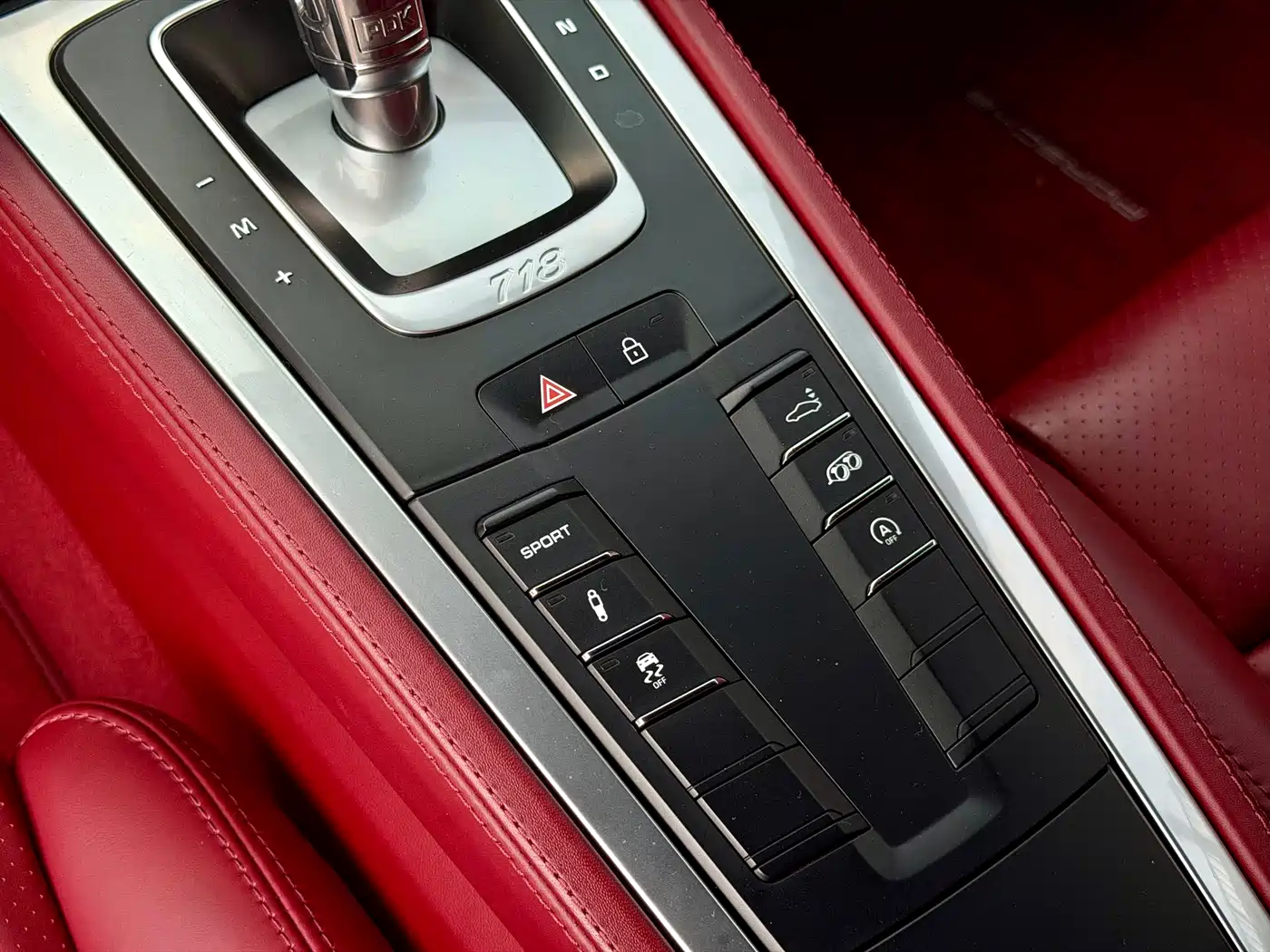 Porsche 718 2020 Cayman 2.0T фото 15