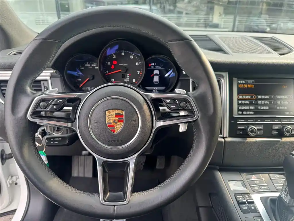 Porsche Macan 2014 Macan 2.0T фото 14