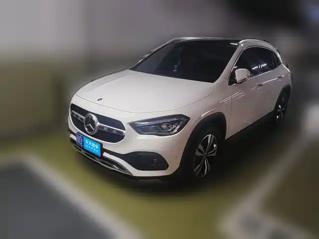 Mercedes-Benz GLA 2023