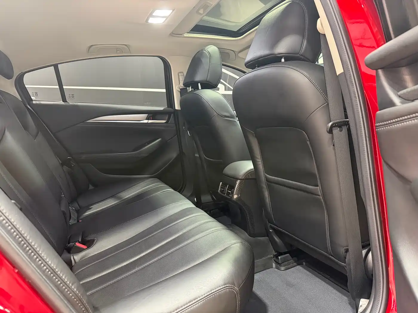 Фото 6 - Mazda Atenza