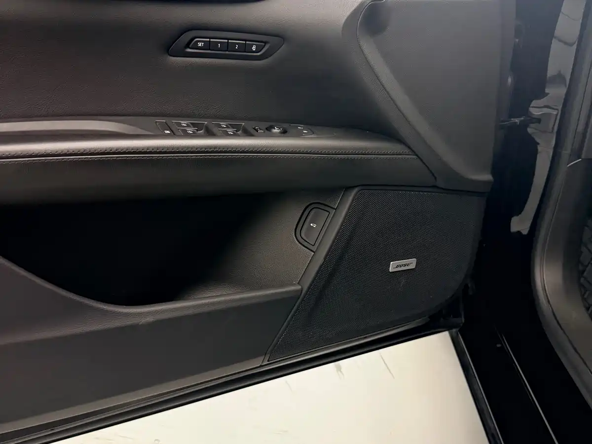Cadillac CT6 2023 28T Luxury Edition фото 8