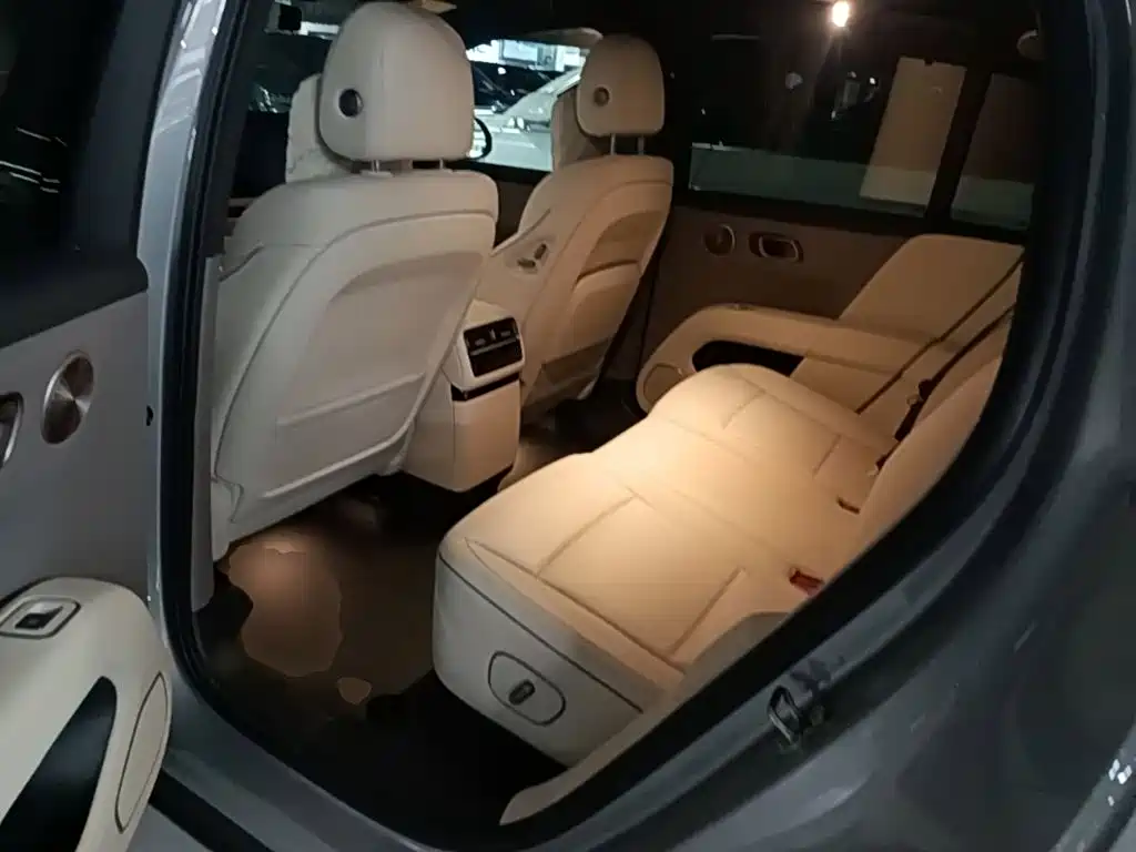 Li Auto i6 2025 2025 2WD Base Model