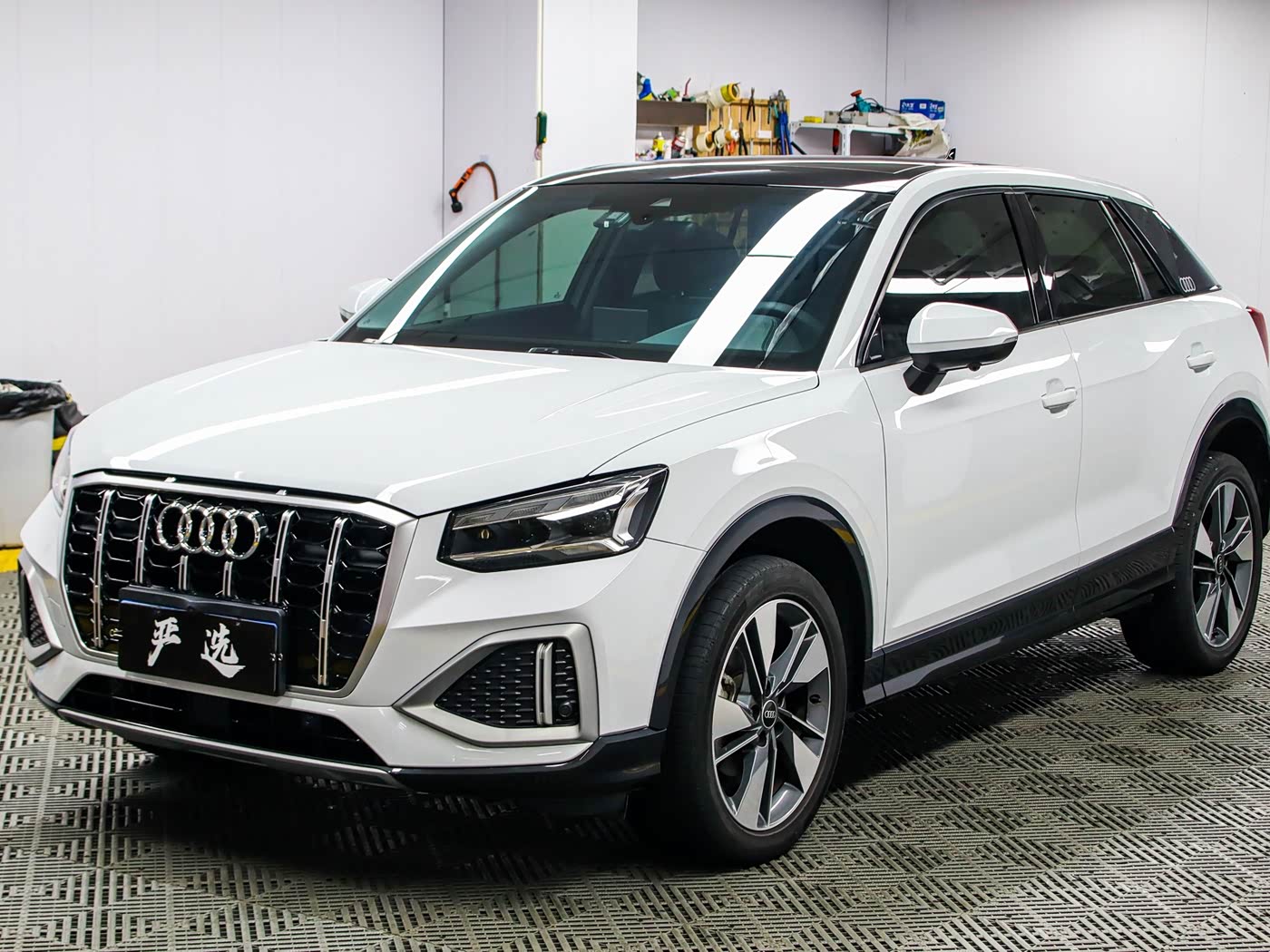 Audi Q2L