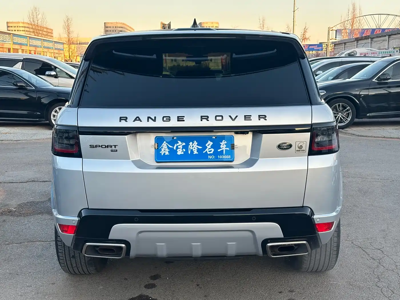 Land Rover Range Rover Sport 2022 3.0 L6 Gloss Black Edition фото 16