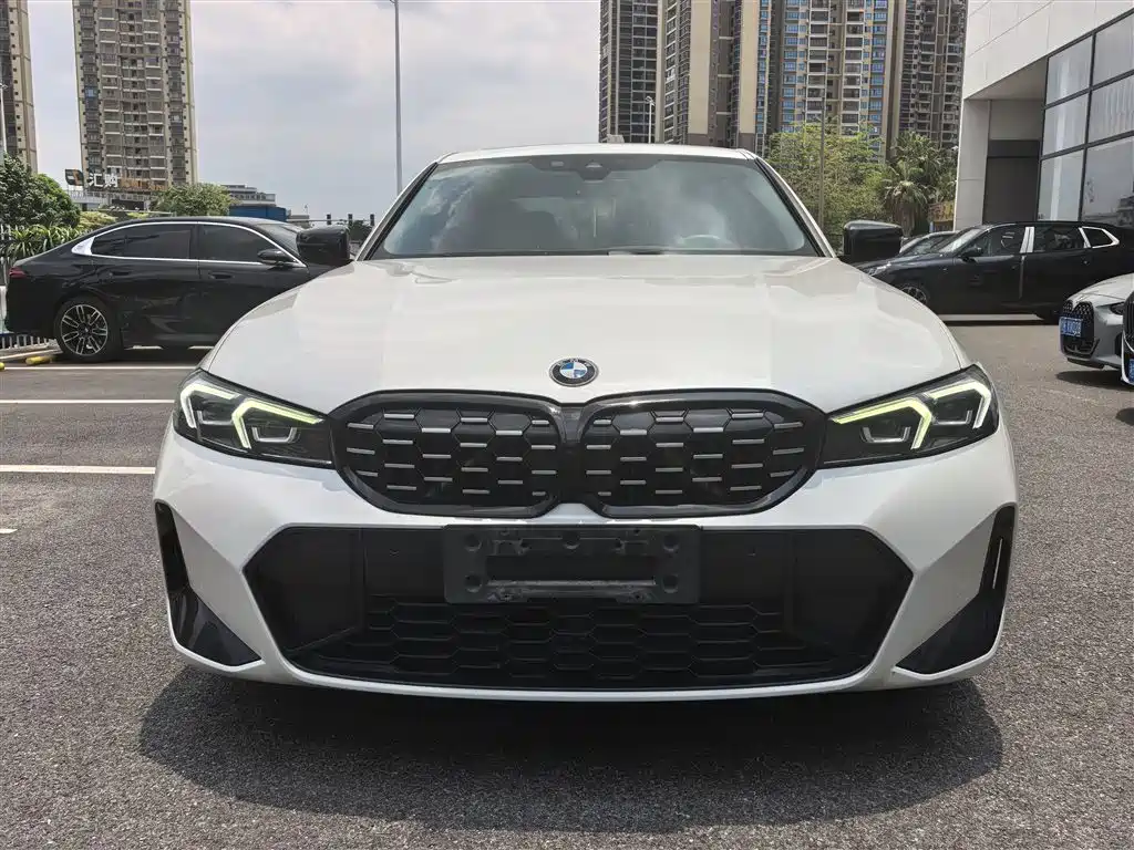 BMW 3 Series 2024 325Li M Sport Shadowline Package фото 2