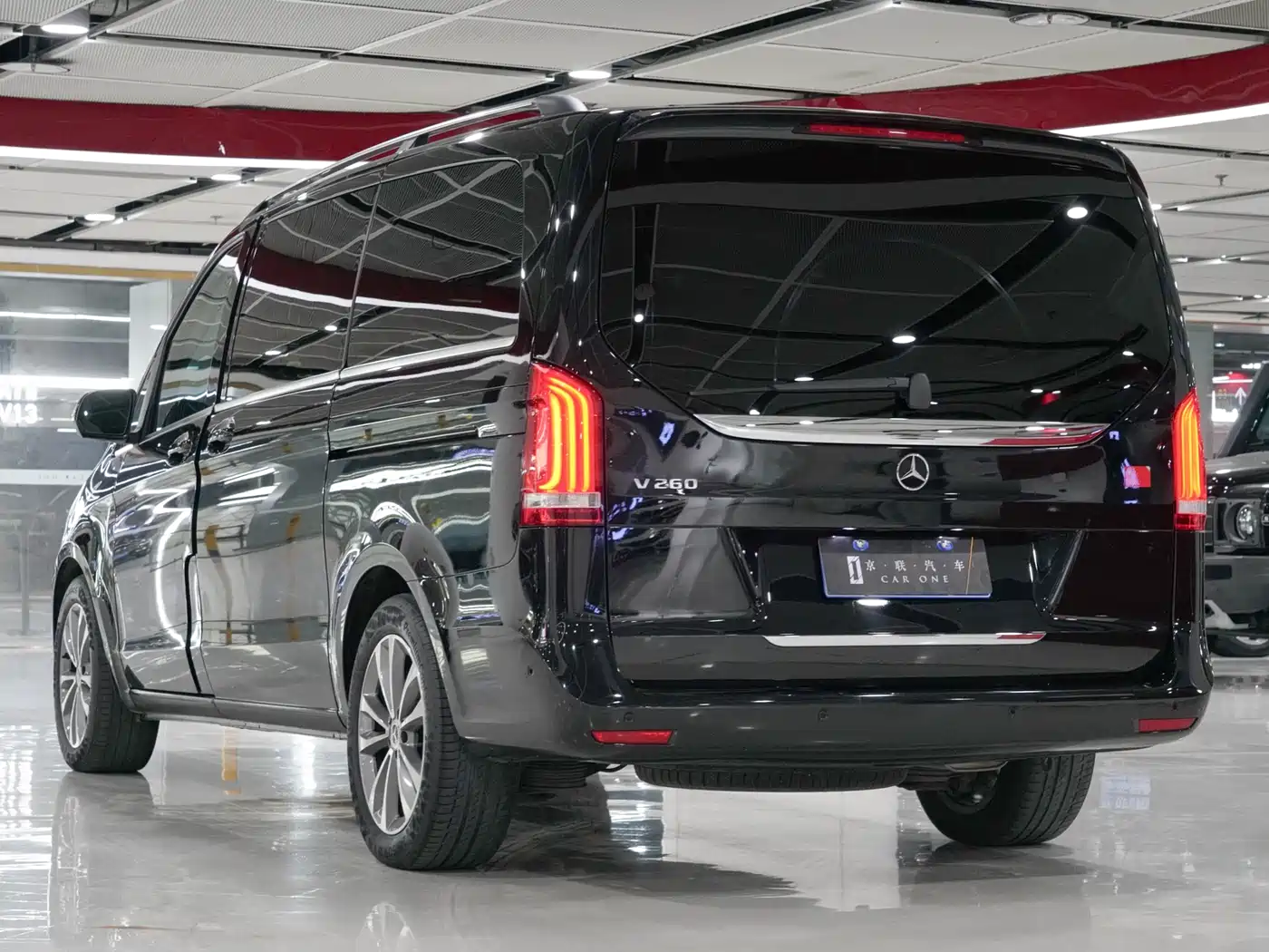 Mercedes-Benz V-Class 2022 V 260 Pilot Edition фото 6