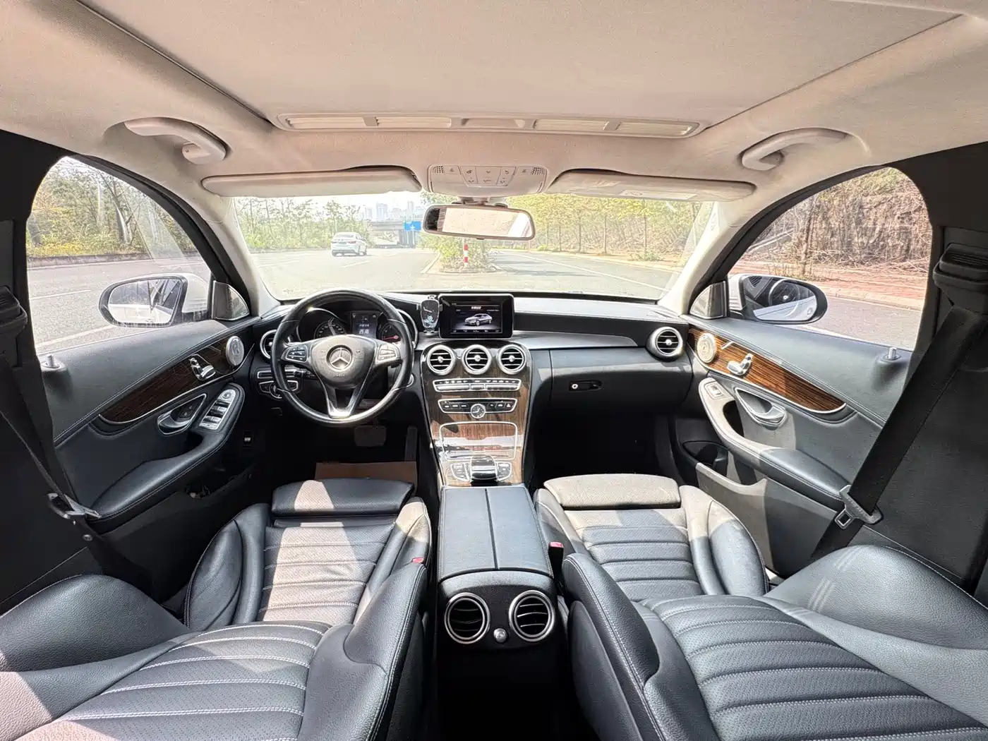 Mercedes-Benz C-Class 2017 C 180 L фото 6