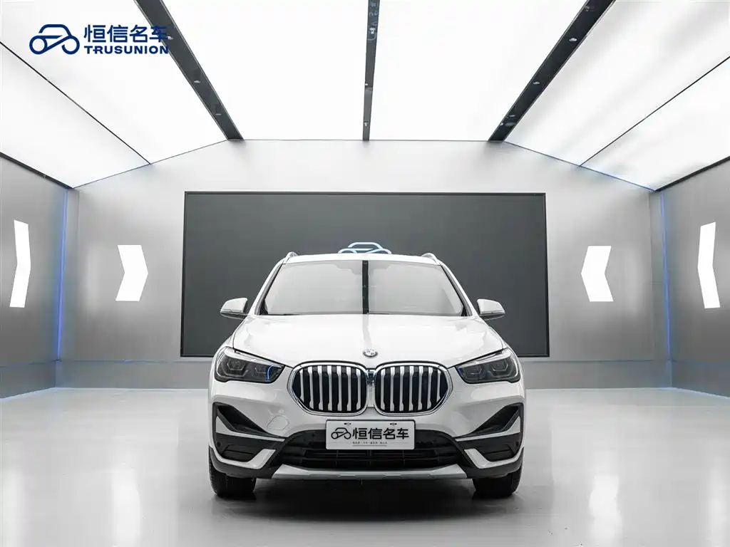 BMW X1 2021 xDrive25Li Exclusive фото 2