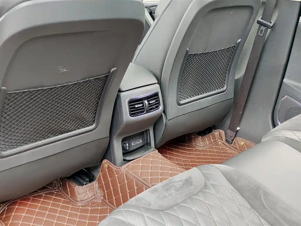 Hongqi HS5 2019 2.0T Smart Connect Enjoy Edition фото 9