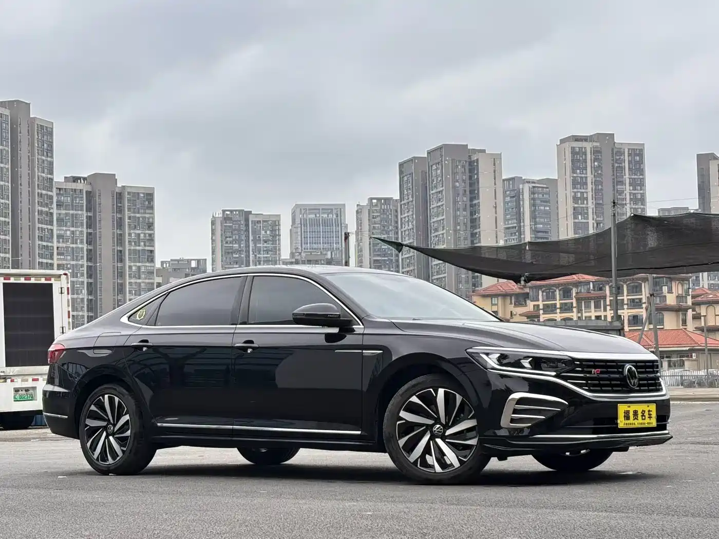 Volkswagen Passat 2025 Outstanding 380TSI Dragon Soaring Edition фото 3