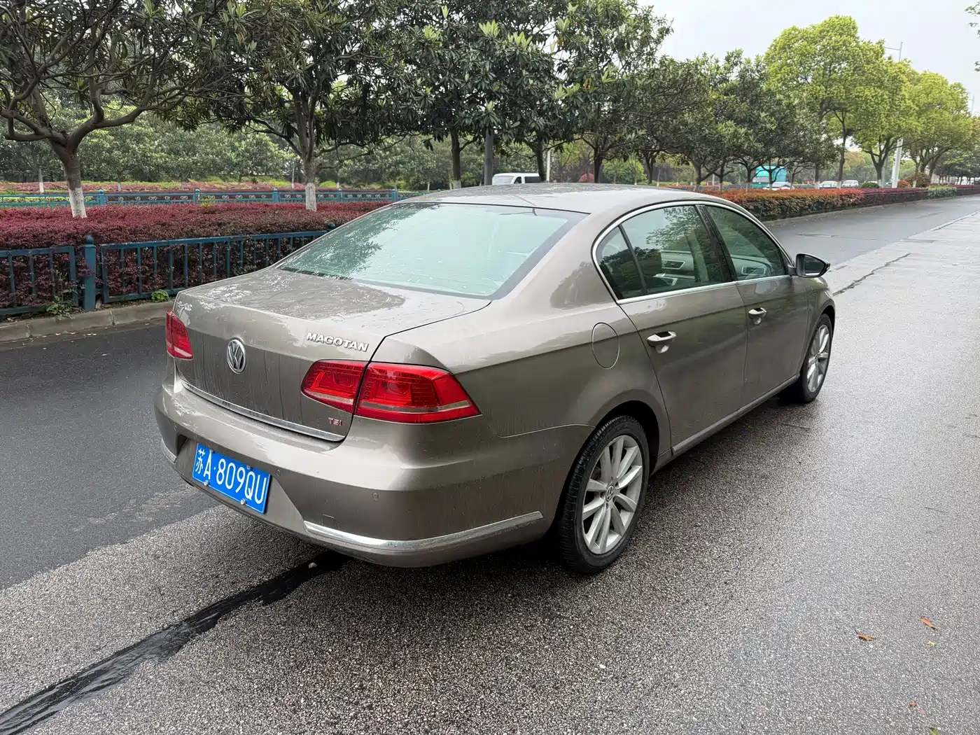 Volkswagen Magotan 2013 2.0TSI Premium фото 8