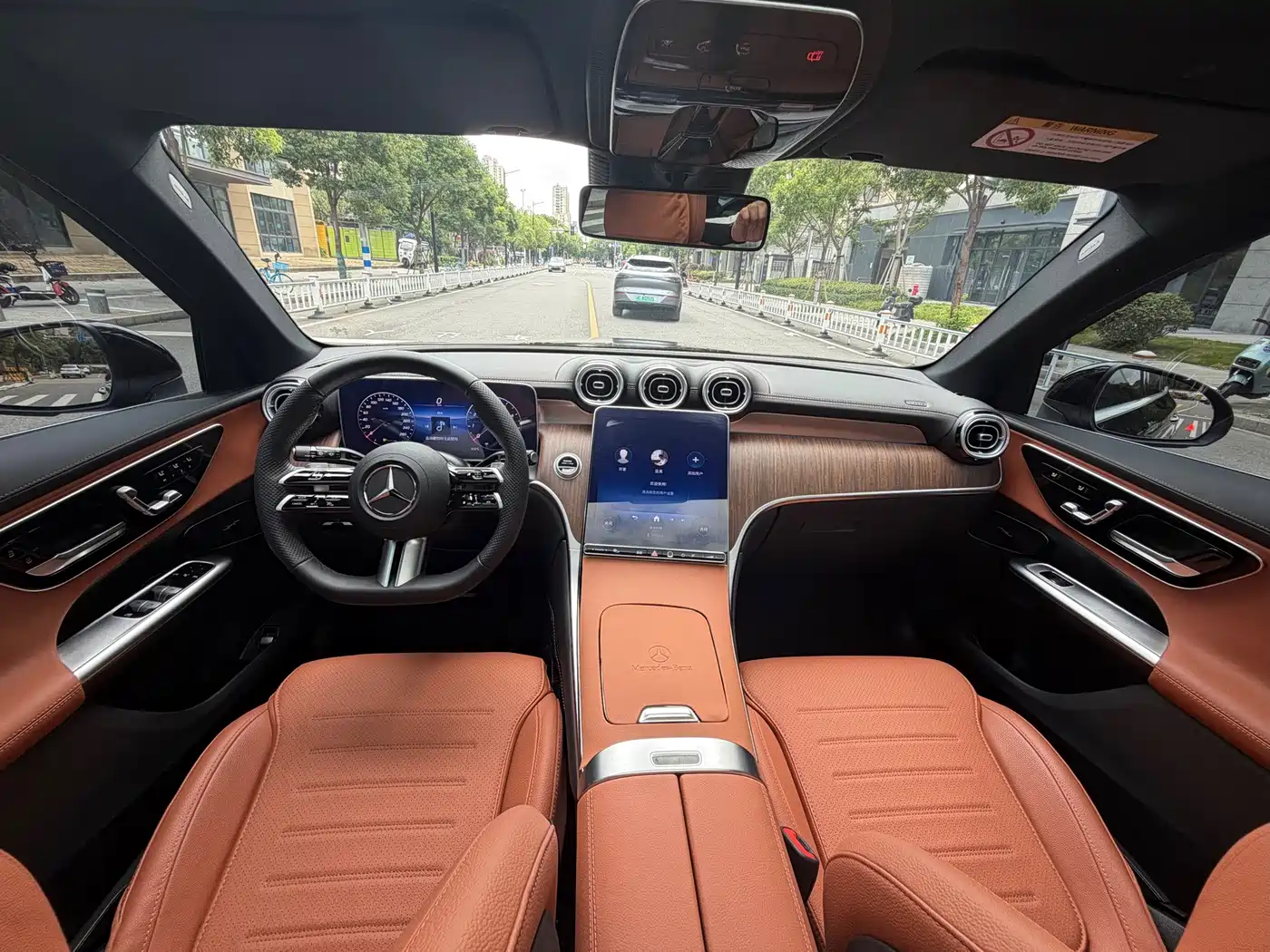 Mercedes-Benz GLC 2025 2025 GLC 300 L 4MATIC Dynamic 5-seater
