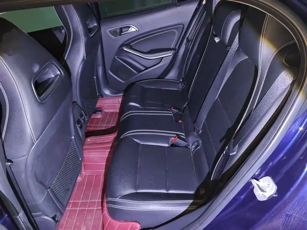 Mercedes-Benz GLA 2016 GLA 200 Fashion фото 15
