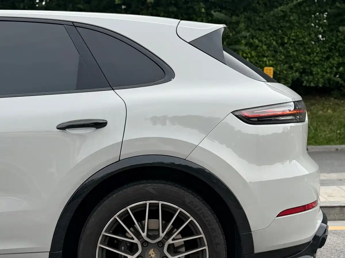 Porsche Cayenne 2019 Cayenne 3.0T фото 12