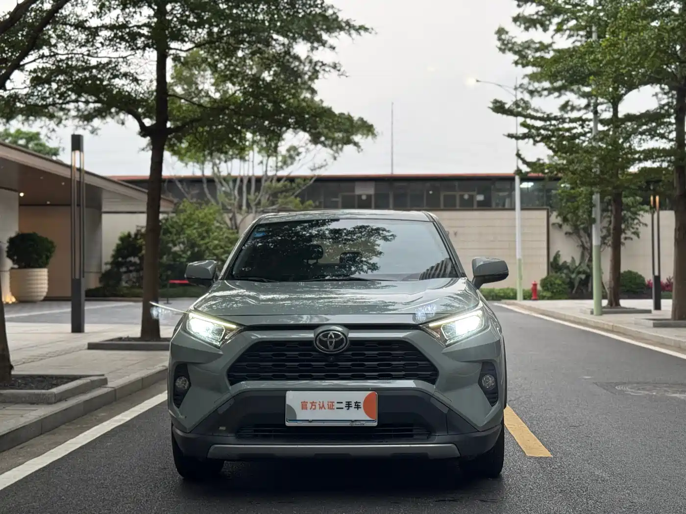 Toyota RAV4 Rongfang 2020 2.0L CVT 2WD Trend Edition фото 2