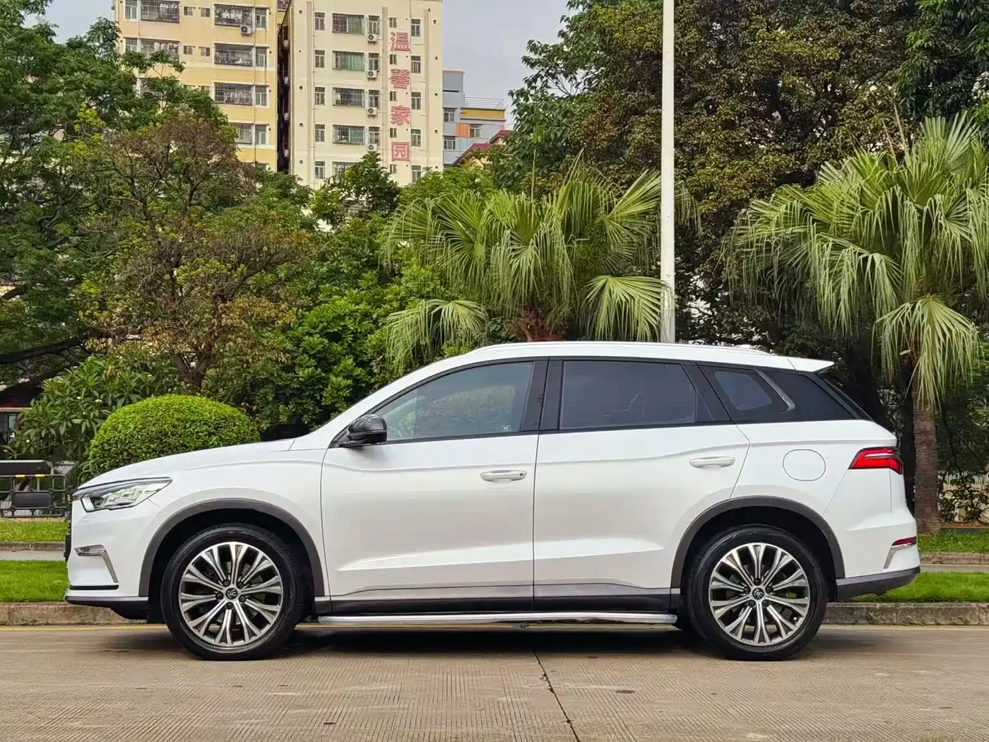 BYD Song Pro New Energy 2019 DM 1.5T AWD High-Performance Edition фото 4