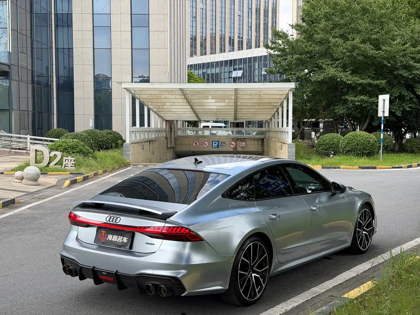 Фото 9 - Audi A7