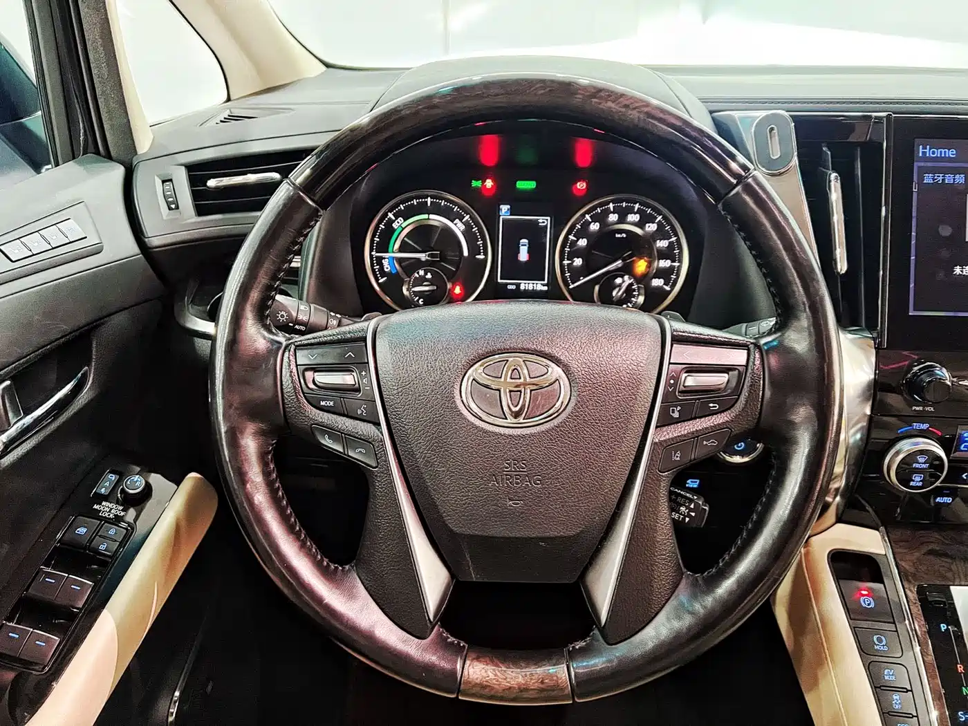 Toyota Vellfire 2019 Hybrid 2.5L HV Premium Edition фото 14