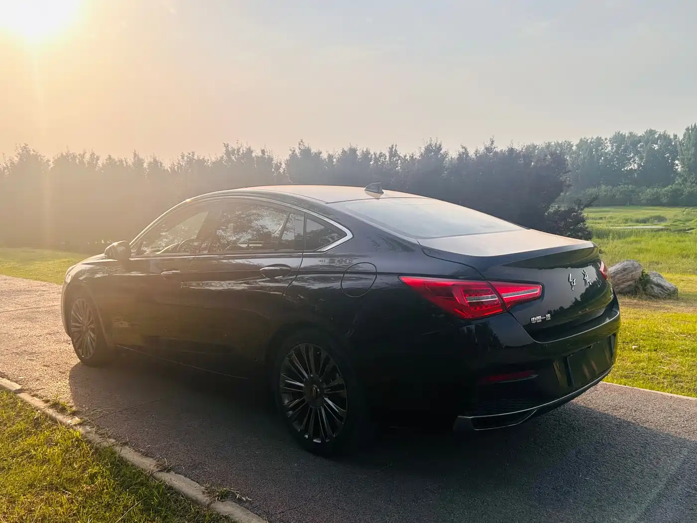 Hongqi H5 2020 1.8T Automatic Smart Connection Qi Rhythm Edition фото 9