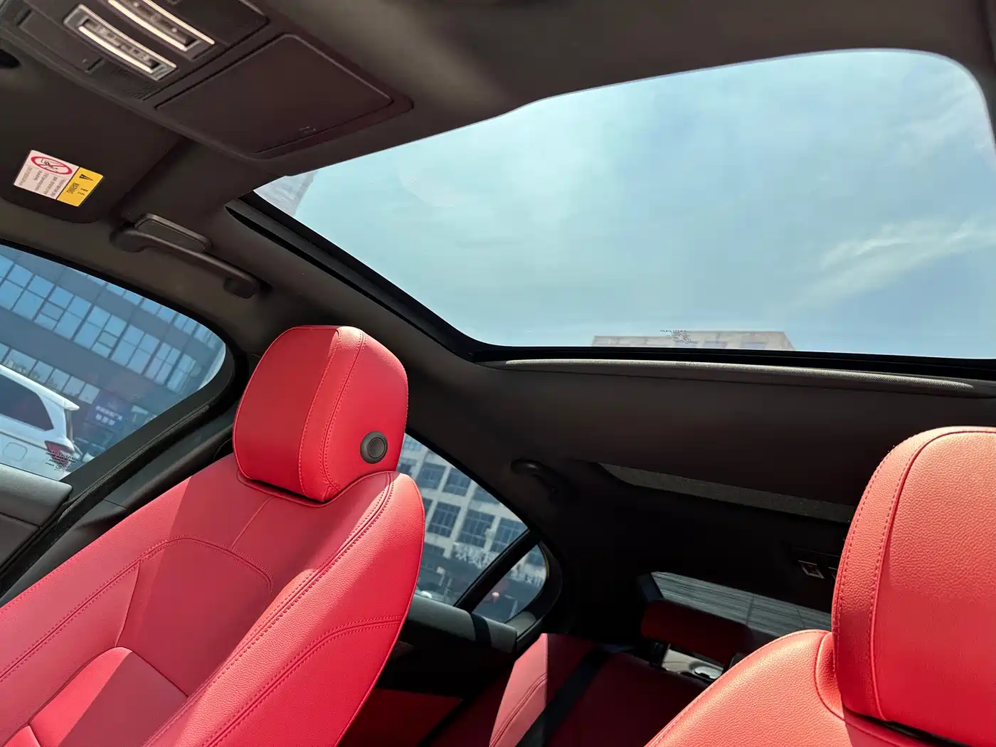 Jaguar XEL 2025 2025 2.0T 250PS R-DYNAMIC 90th Anniversary Edition