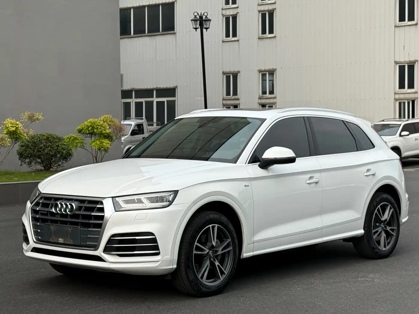 Audi Q5L 2018 45 TFSI Exclusive Fashion (China V)