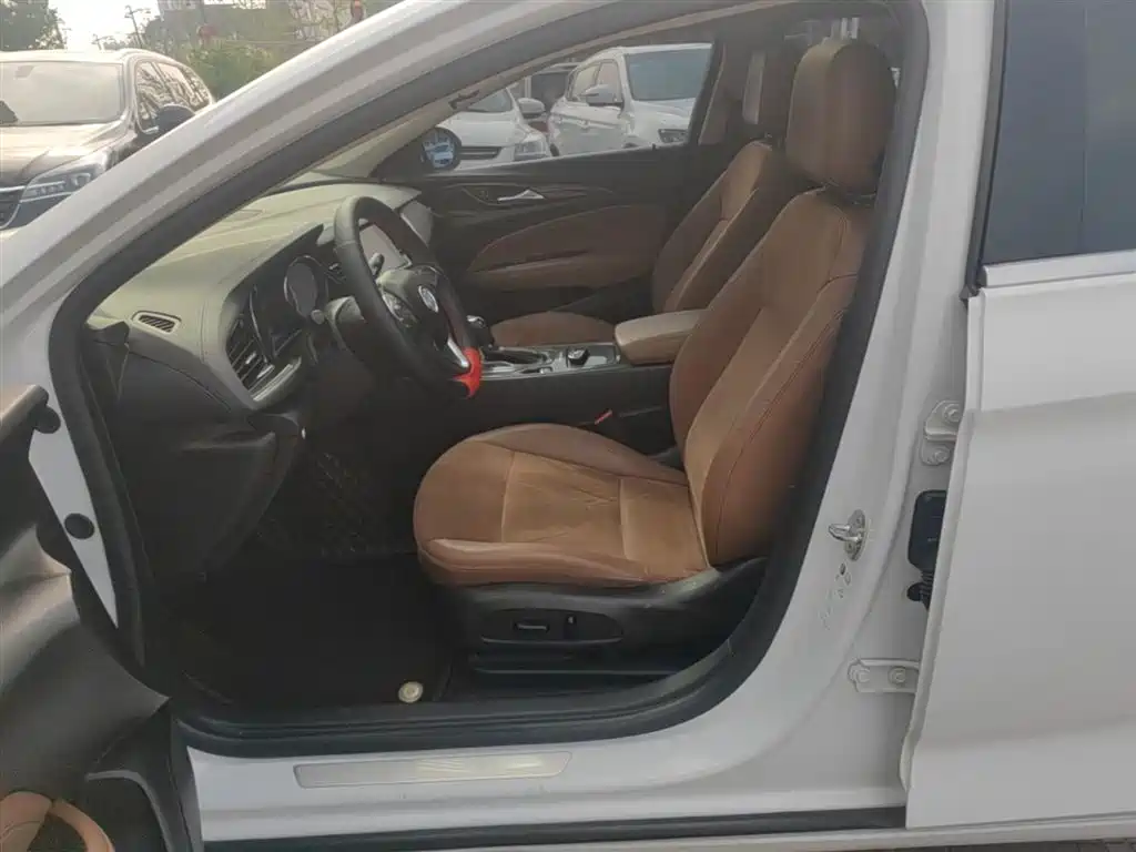 Buick Regal 2019 20T Elite China VI фото 15
