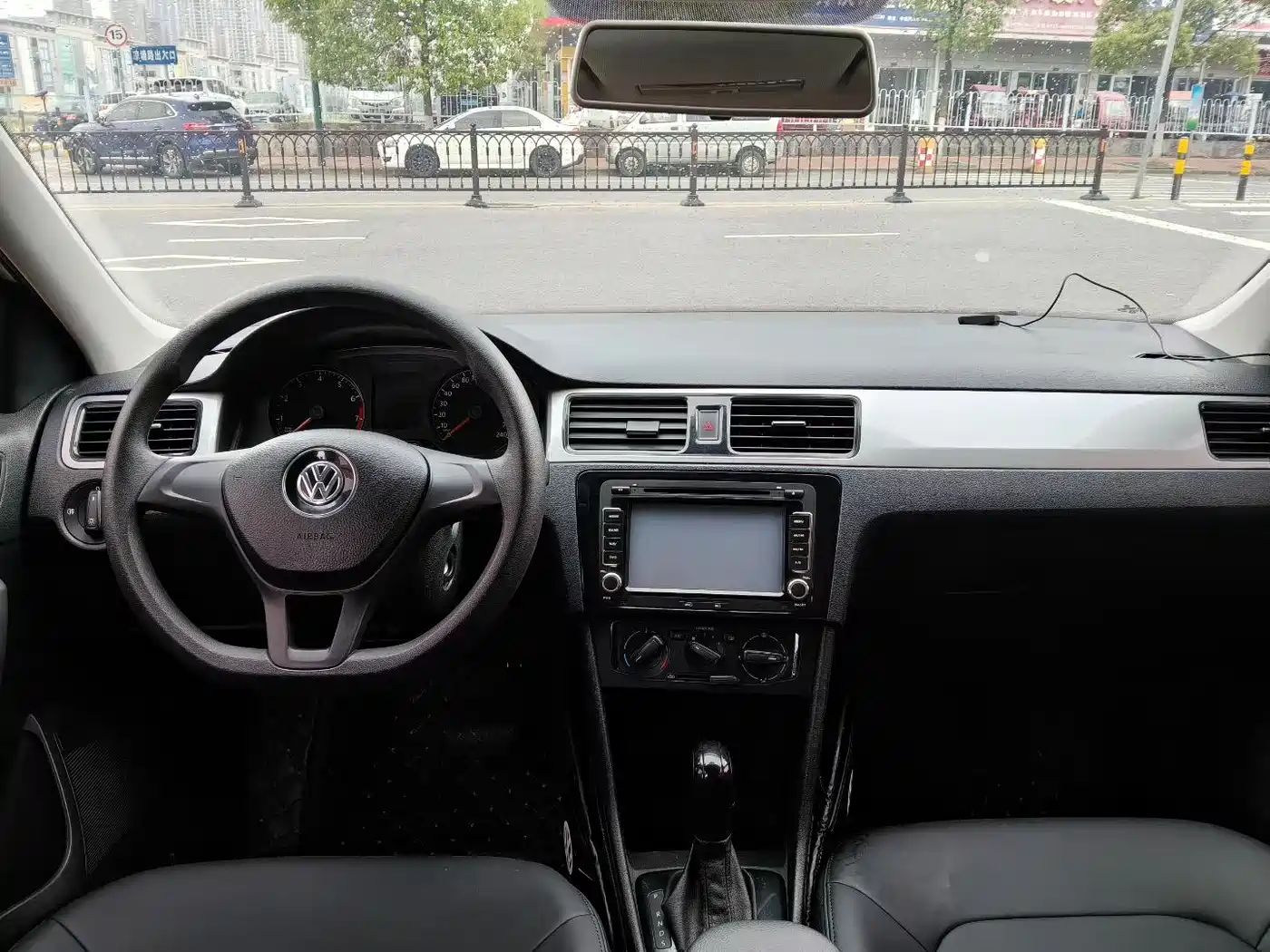 Volkswagen Santana 2016 1.6L Automatic Trend Edition фото 6