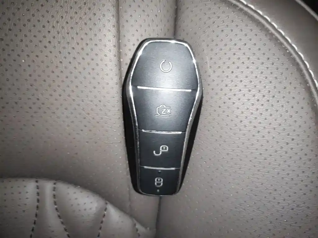 BYD Han 2024 DM-i Glory Edition 121KM Elite фото 15