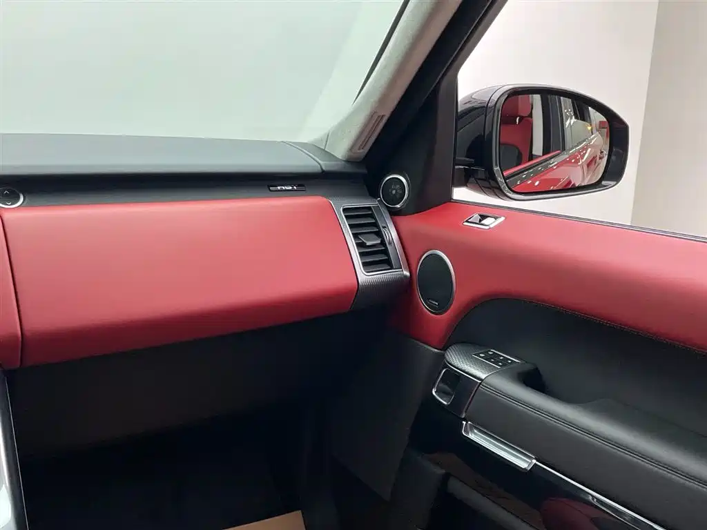 Land Rover Range Rover Sport 2021 3.0 L6 HST фото 32