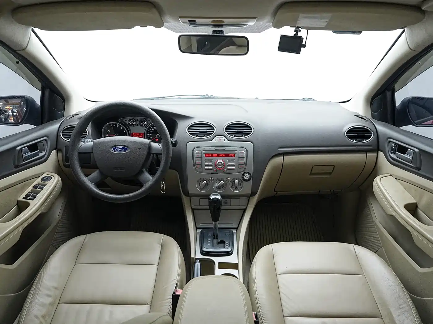 Ford Focus 2011 2011 Hatchback 1.8L Automatic Fashion