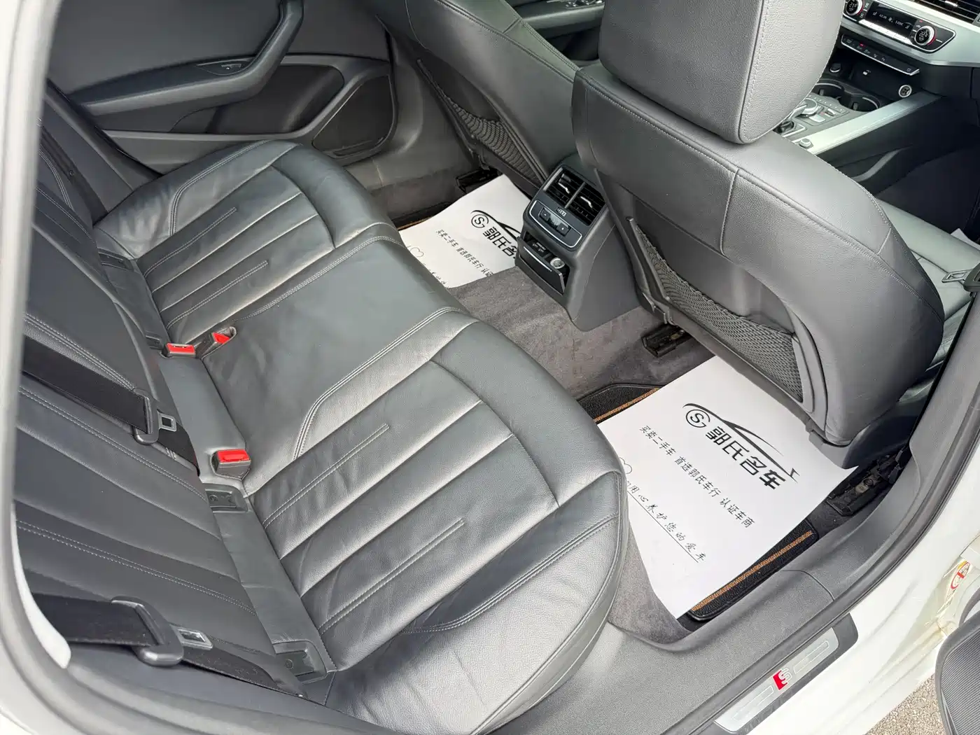 Фото 21 - Audi A4L